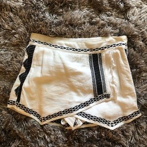 White embroidered Asymmetrical skort